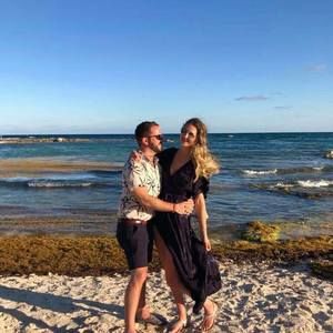 Meet your Posher, Cora